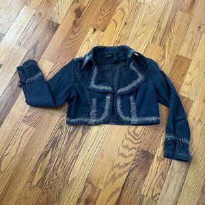 Cropped denim jacket with stitching detail